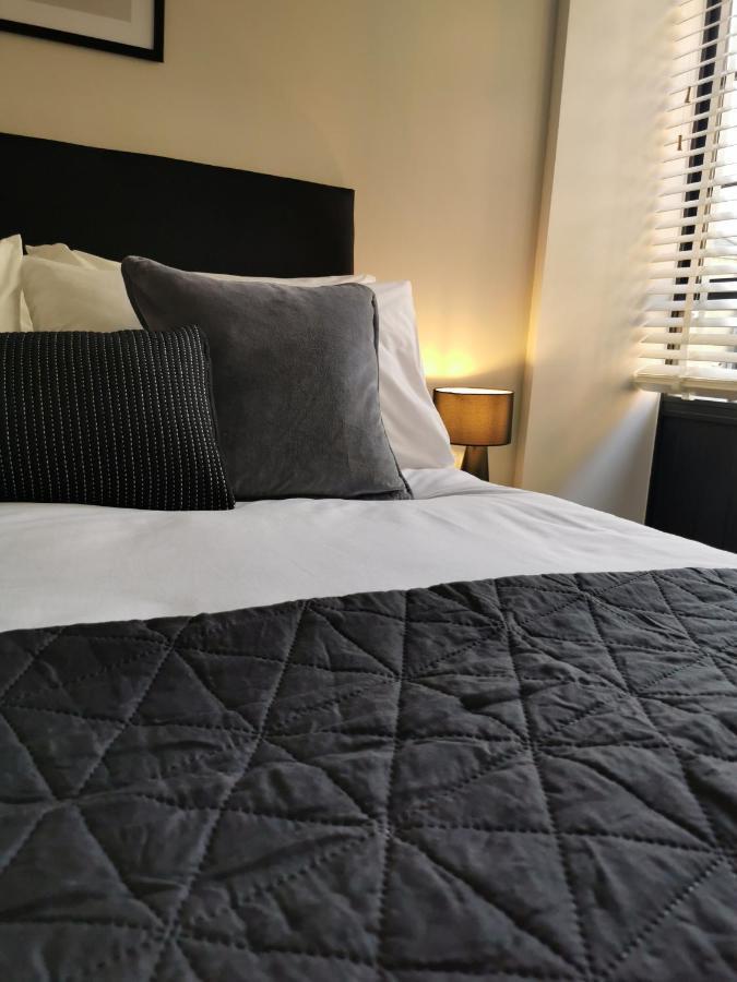 Axiom Apartment - Beautiful Stylish 2 Bed. Cheltenham Luaran gambar